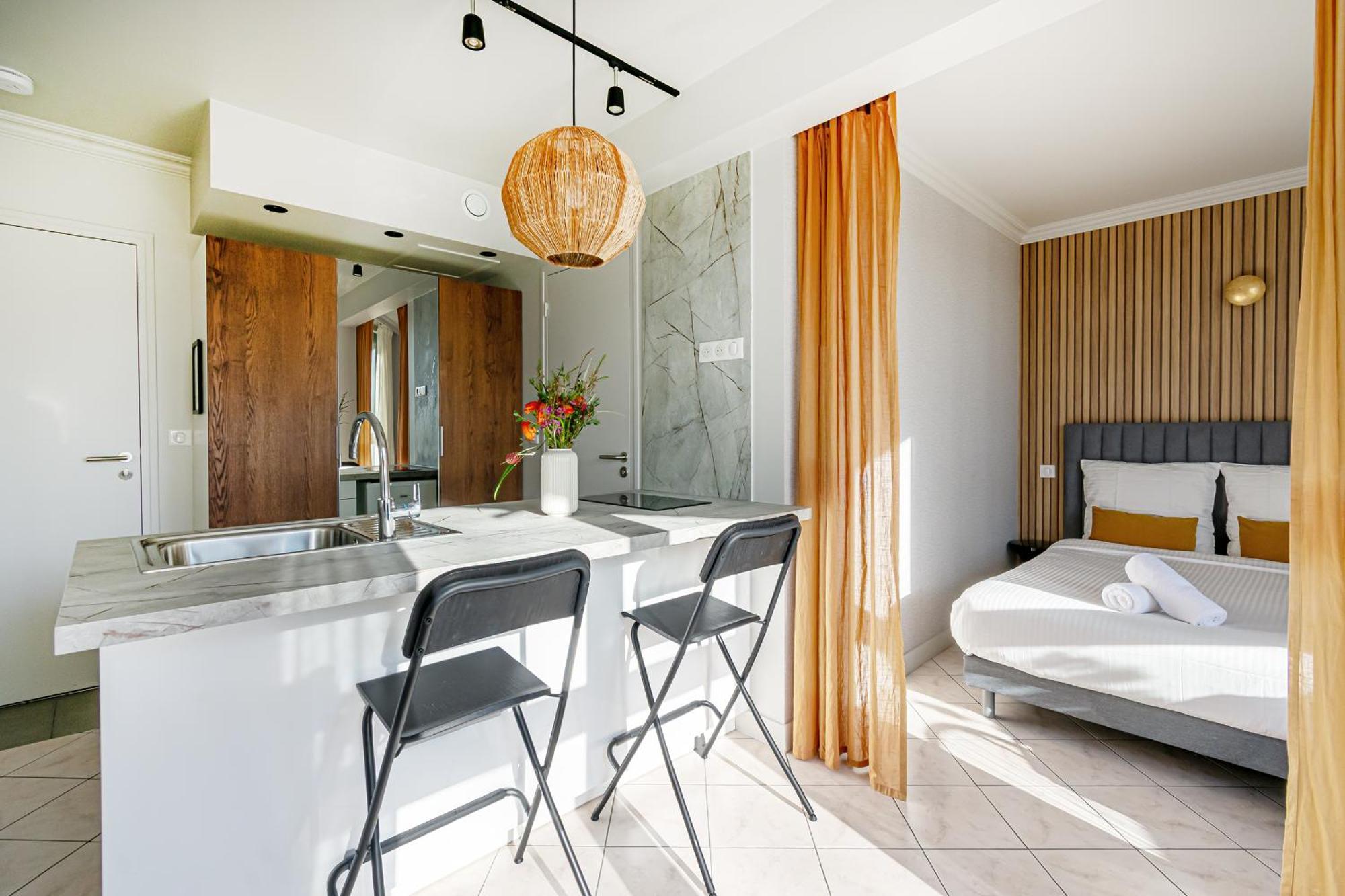 The Lake Aurora Suite - Duke Housing Créteil Eksteriør billede